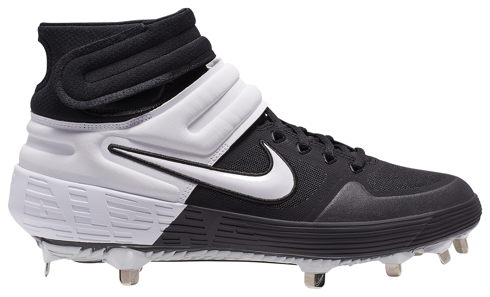 football cleats at foot locker