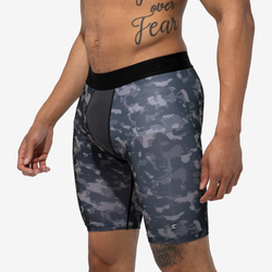 Men's - Eastbay 9" Compression Shorts 2.0 - Grey Water Camo