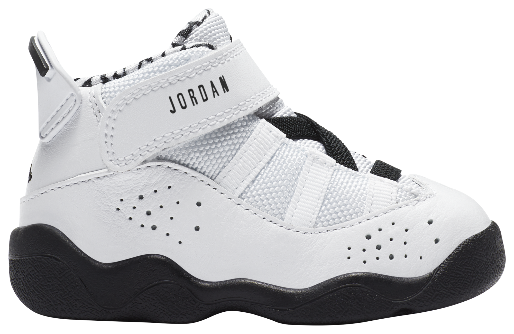 foot locker youth basketball shoes