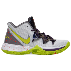 kyrie 3 footlocker
