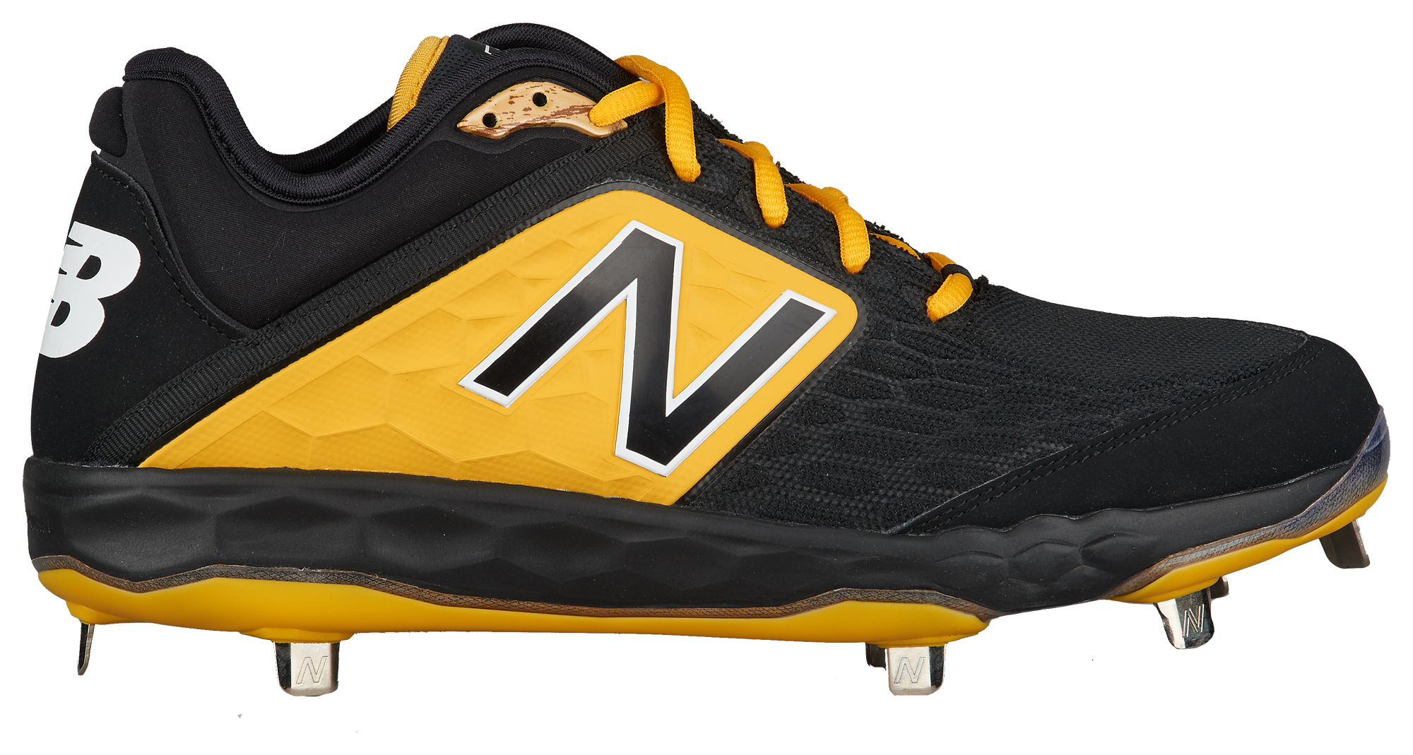 football cleats at foot locker
