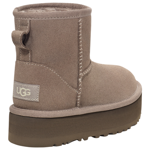 Girl newest Ugg boot