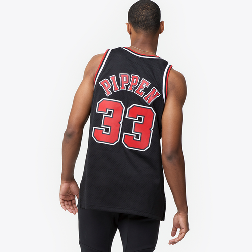 

Mitchell & Ness Mens Scottie Pippen Mitchell & Ness Bulls Swingman Jersey - Mens Black Size XL