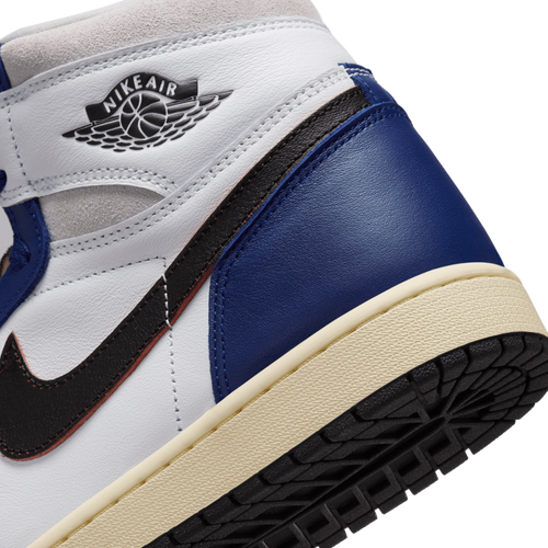 Jordan Retro 1 High OG | Champs Sports Canada Jordan Retro 1 High OG | Champs Sports Canada