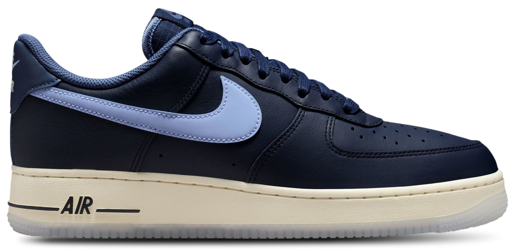 Nike Air Force 1 07 - Men's | Foot Locker Canada