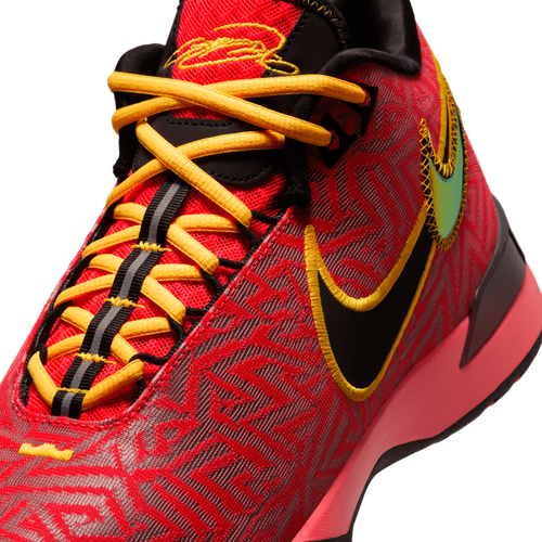 Nike LBJ Nxxt Genisus Image 7 de 9. Appuyez pour ouvrir la galerie de photos.