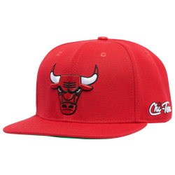 Men's - Pro Standard Bulls Multi Logo Wool Snapback Hat - Red/Red