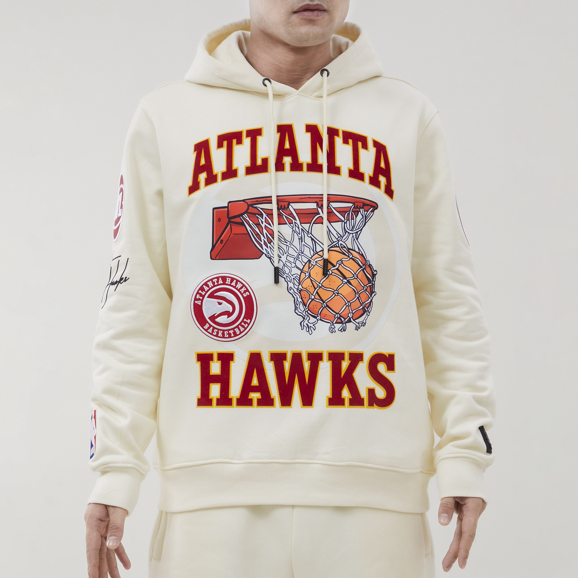 Nike Men's Atlanta Hawks Red Logo Hoodie, Medium