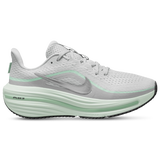 White/Spruce Aura