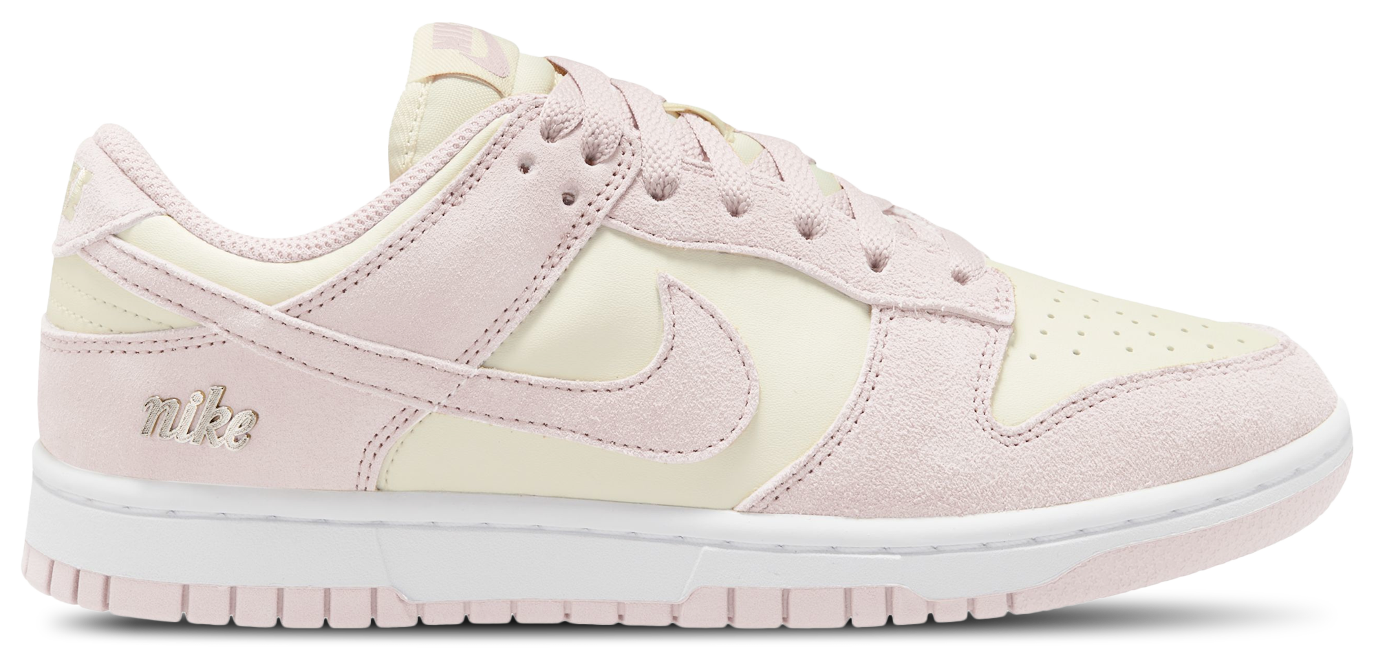 Nike Dunk Low SE - Women's | Foot Locker Canada