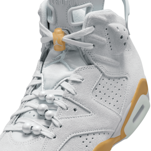 Jordan retro 6 footlocker online