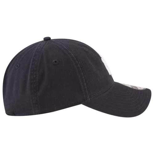 New Era Yankees Core Classic 920 Adjustable Cap | Champs Sports