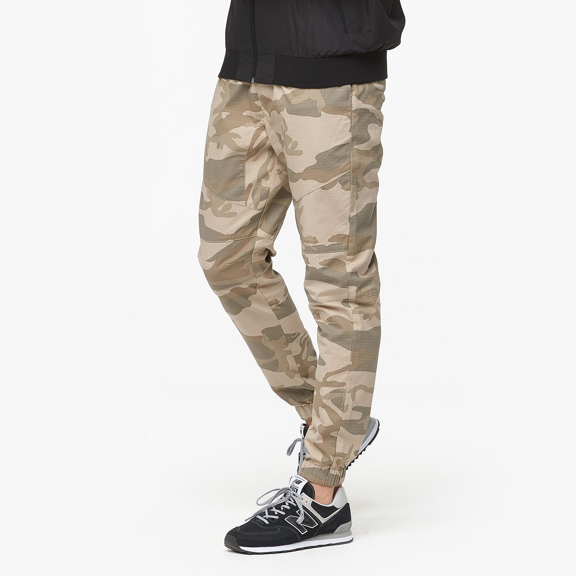 champs sports joggers