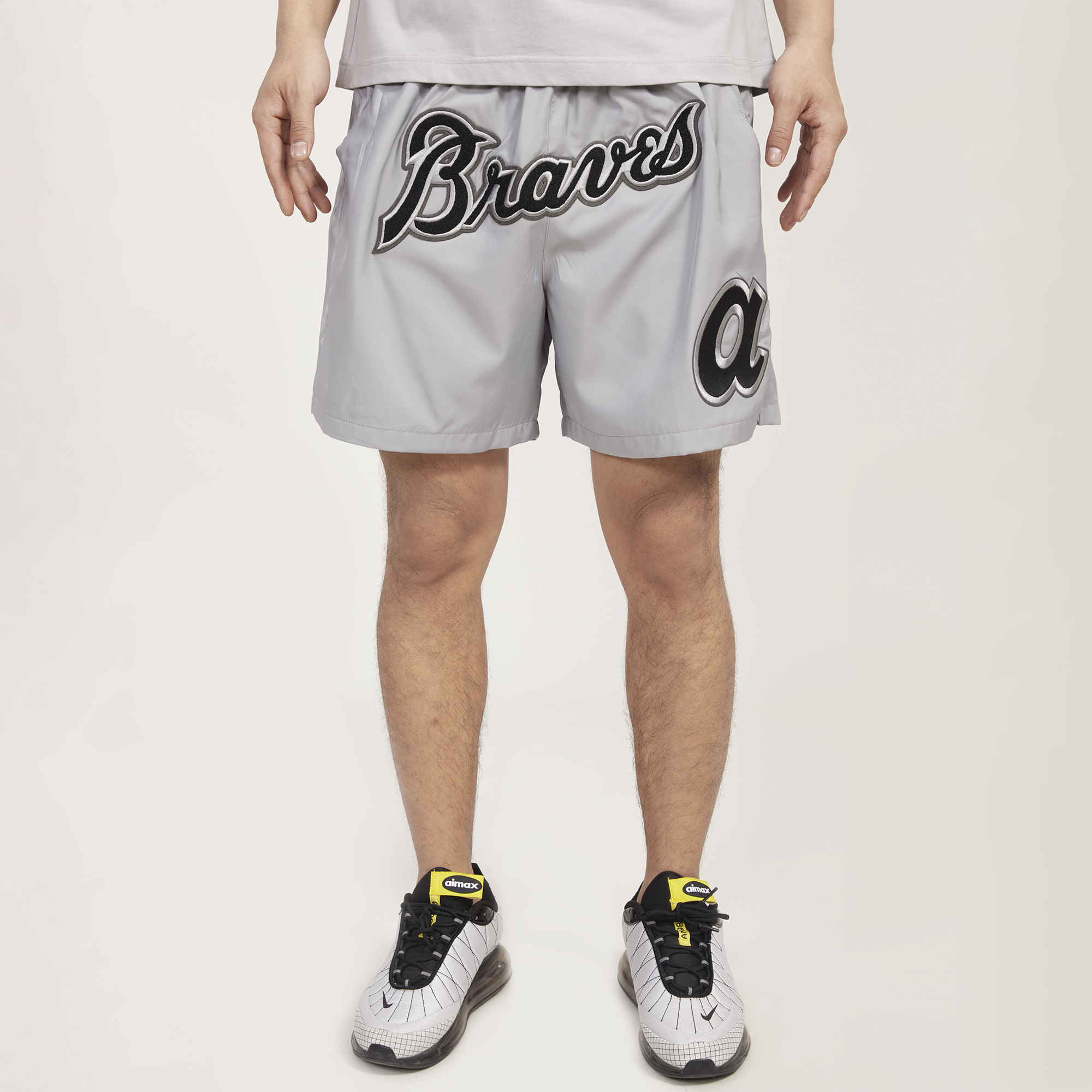 Pro Standard Mens Atlanta Braves Braves Wm Woven Shorts In Gray