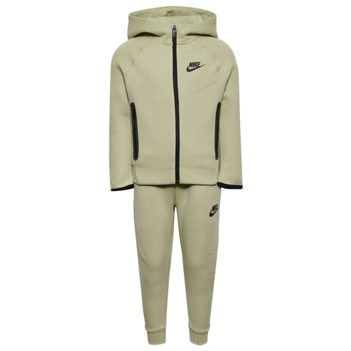 Nike sold tech fleece set