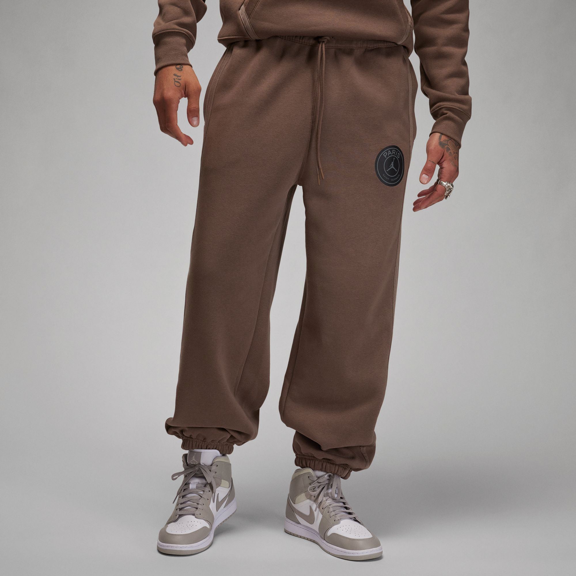 Jordan deals psg sweatpants