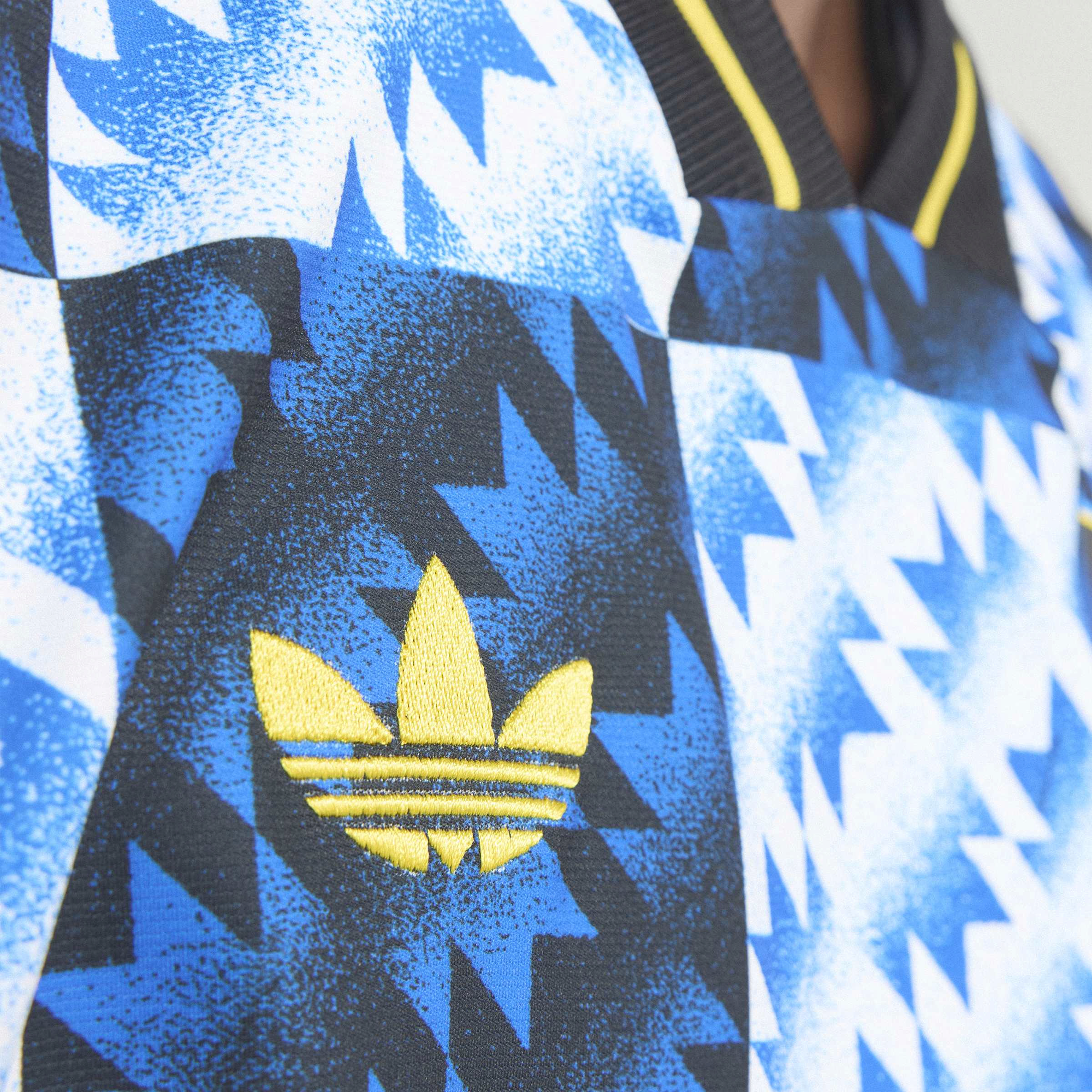 adidas Manchester United LF Jersey