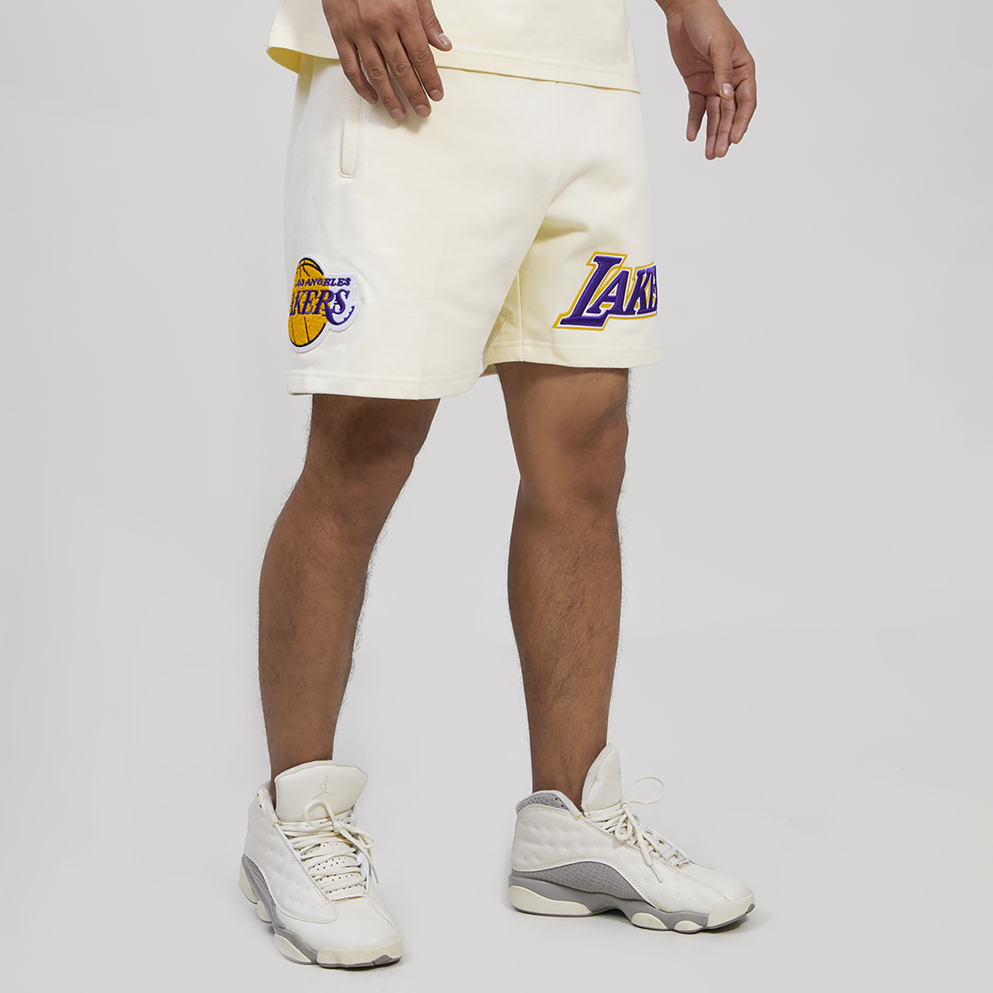 Pro Standard Lakers Fleece Classic Retro Shorts - Men's