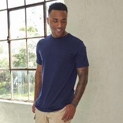 Men's - CSG Curve Hem T-Shirt  - Navy