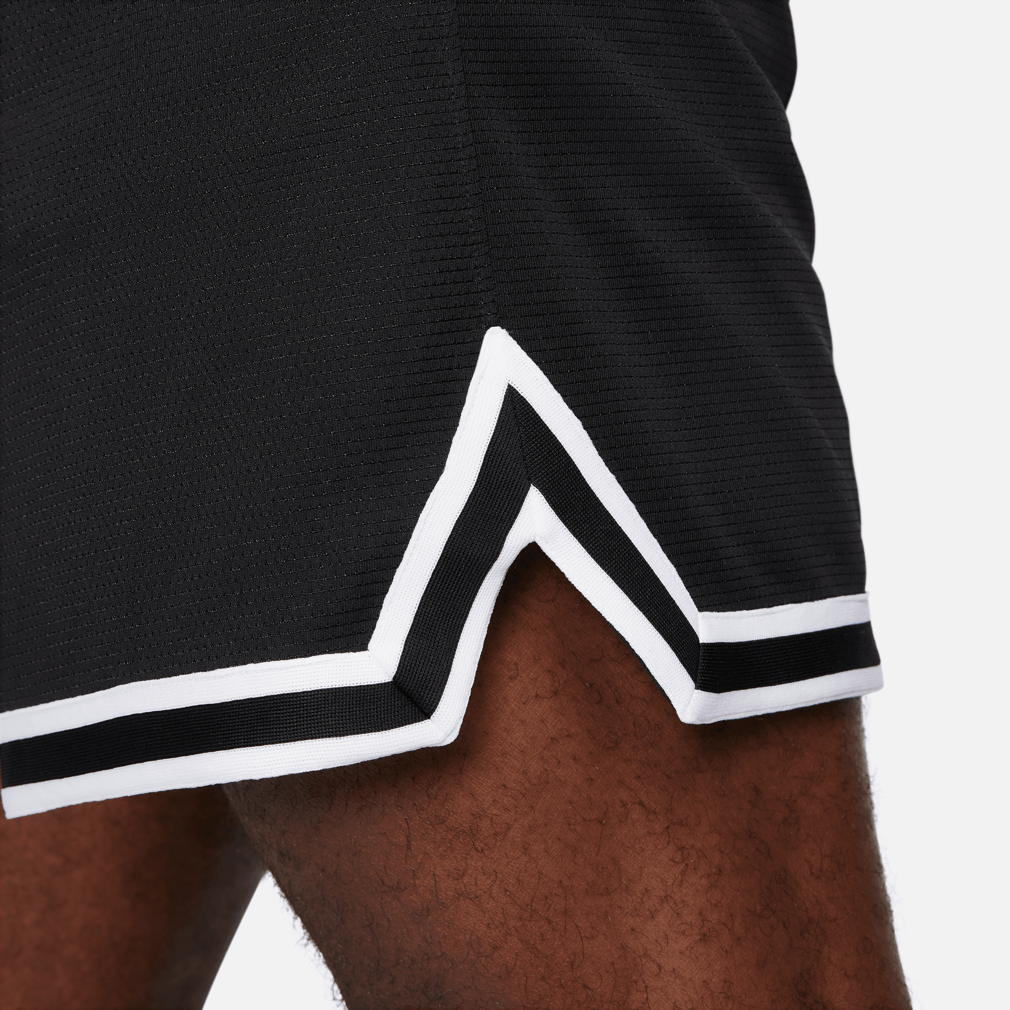 Nike Dri-FIT DNA 6" Shorts