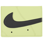 Barely Volt/Black