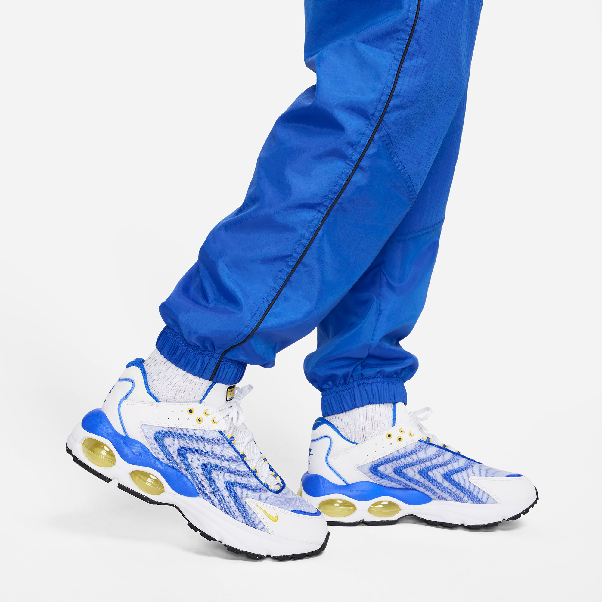 Nike NSW Tuned Air Woven Track Pants - Men's