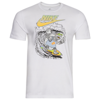 Nike t shirts hot sale mens foot locker