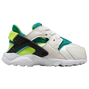 White huaraches hotsell at foot locker