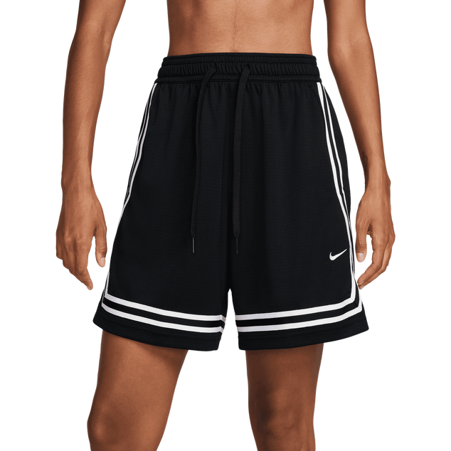 Nike Short Crossover Image 1 de 6. Appuyez pour ouvrir la galerie de photos.