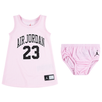 Infant girl 2025 jordan clothes