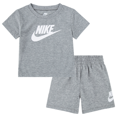 Ensemble tshirt et short nike orders