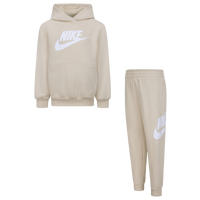 Girls' Nike Clothing