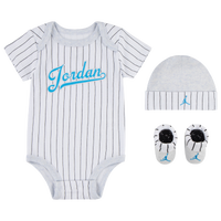 Newborn baby 2024 girl jordan outfits