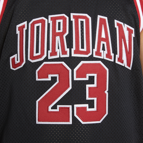 Michael jordan jersey foot locker hotsell