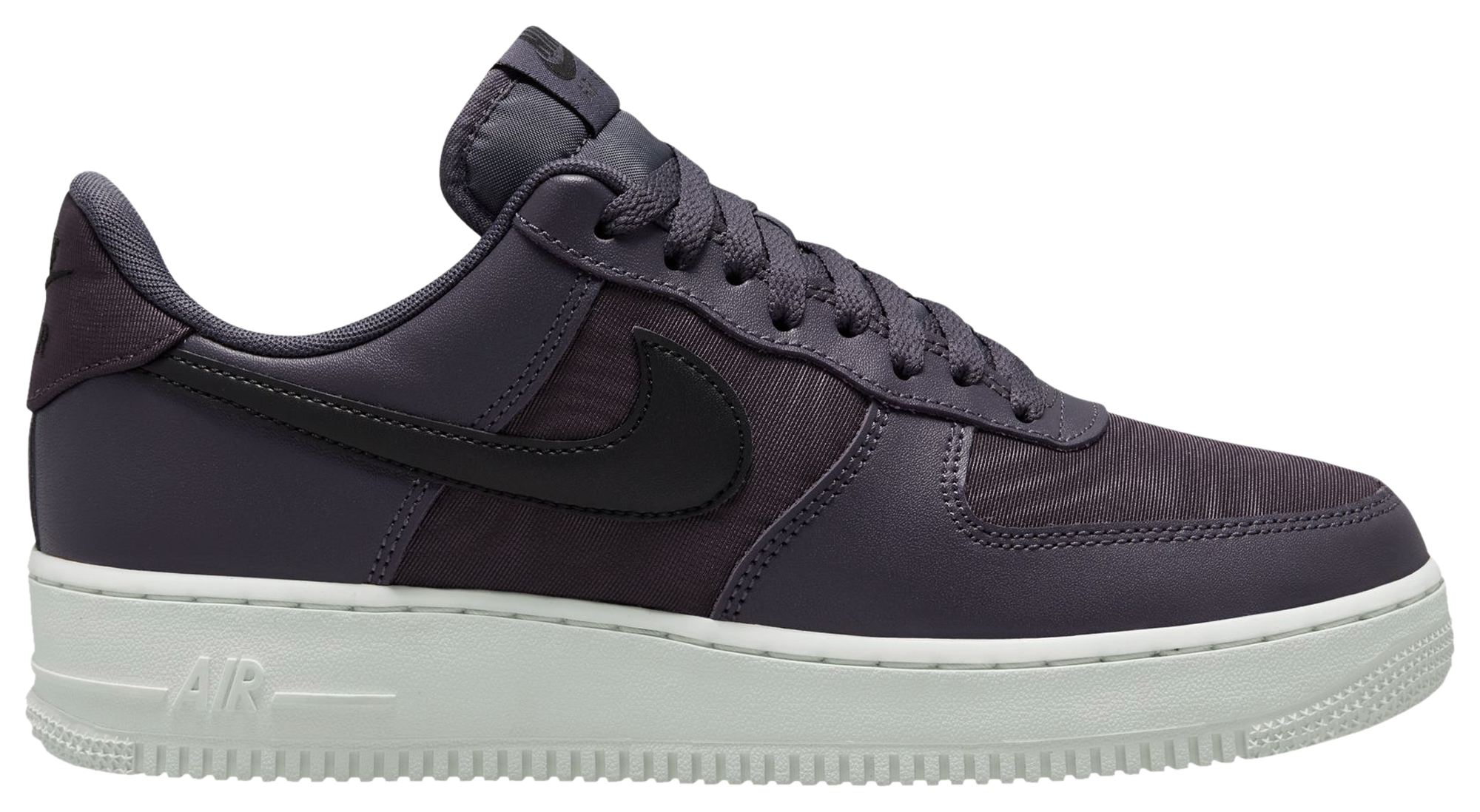 Footlocker black store air force 1