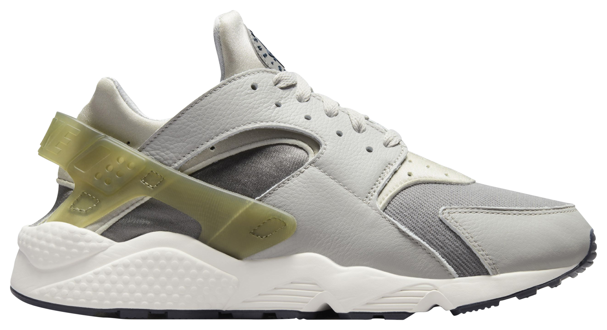 Nike air shop huarache foot locker