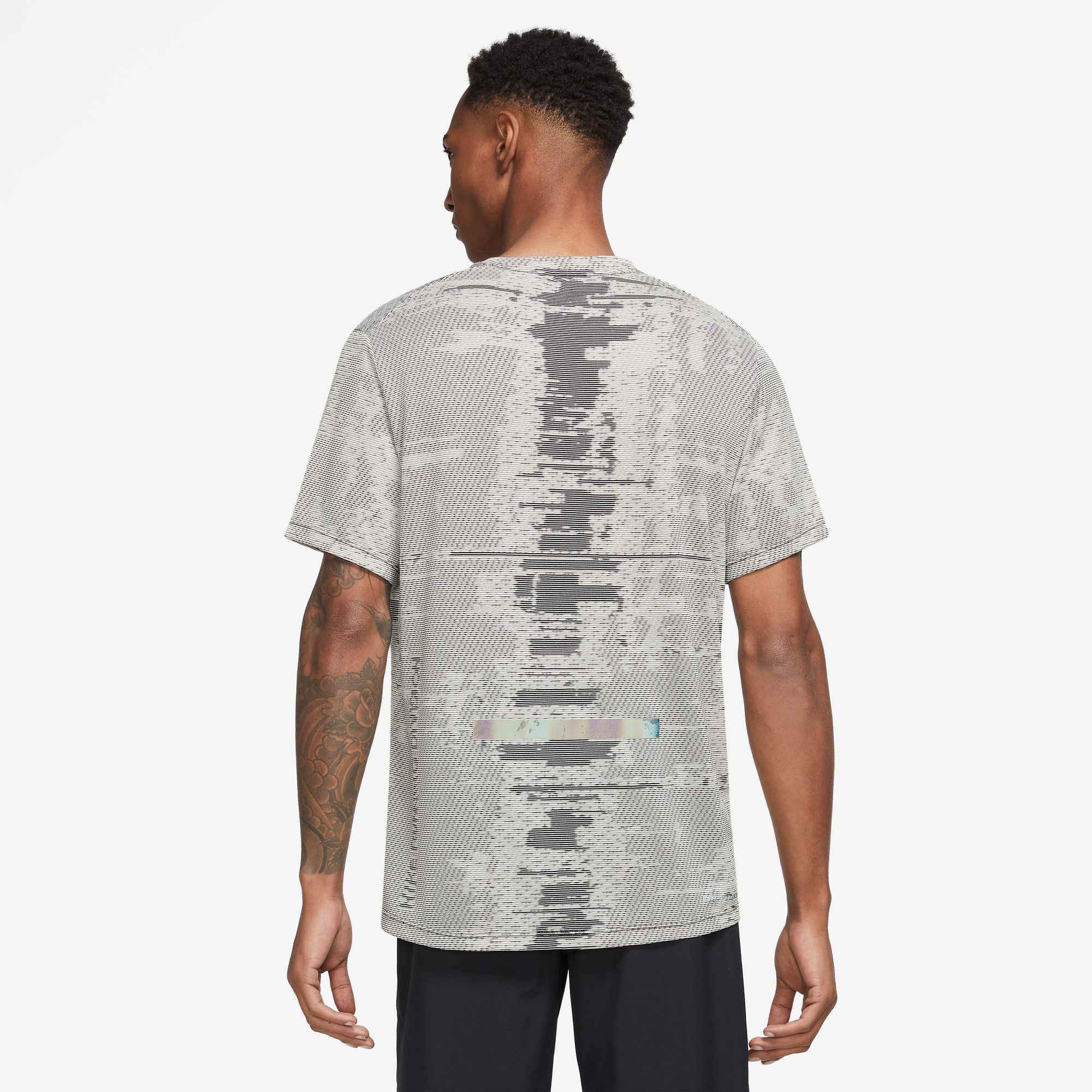 Nike Dri-Fit Run Division Techknit Short Sleeve