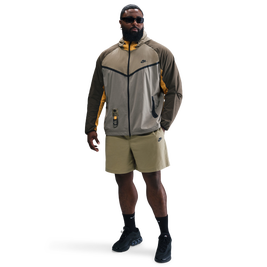 ジャケット・アウター NIKE TECH WOVEN JACKET REPEL AOP XL Nike Tech Woven Jacket AOP | Foot Locker