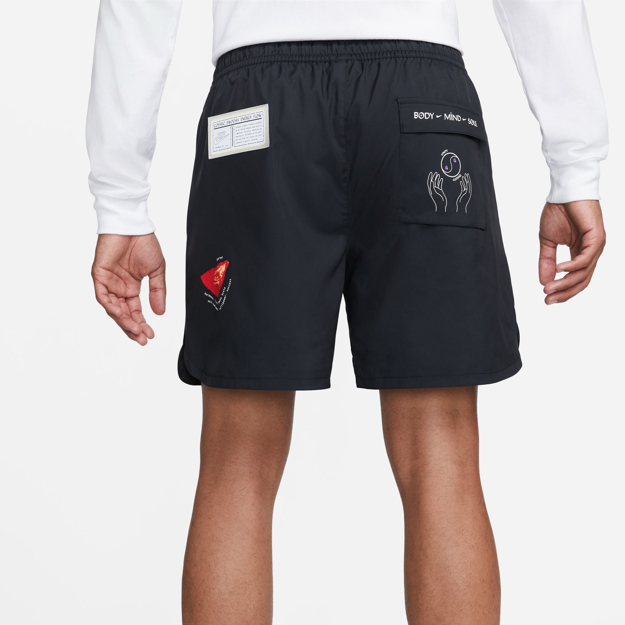 Nike Sportswear Woven Flow Shorts – buy now at Asphaltgold Online Store!