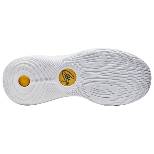 Footlocker kyries best sale