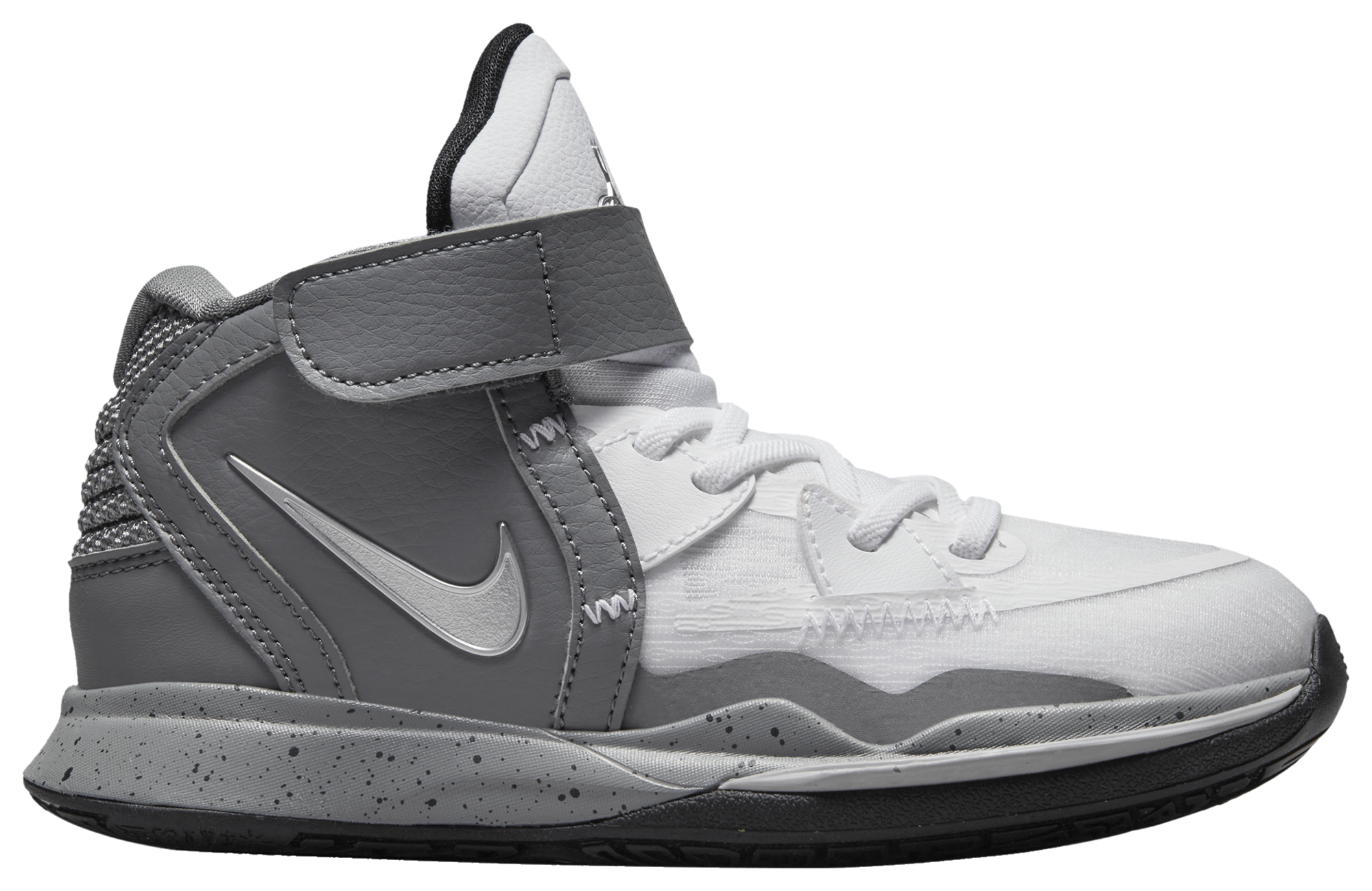 kyrie irving shoes foot locker canada