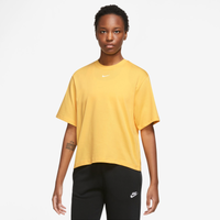 Women's Nike Clothing: Nike Outfits for Women