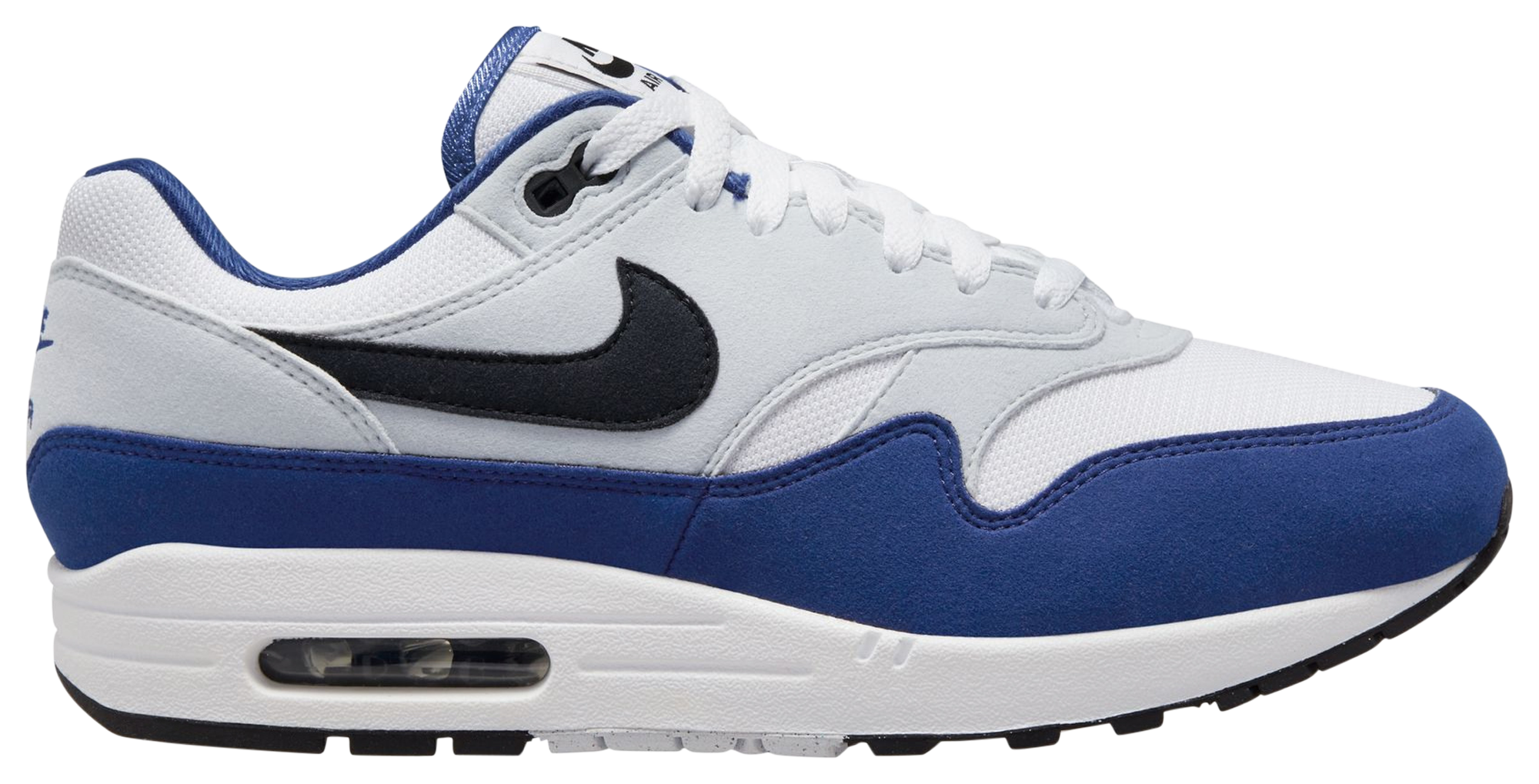 nike air maxes footlocker