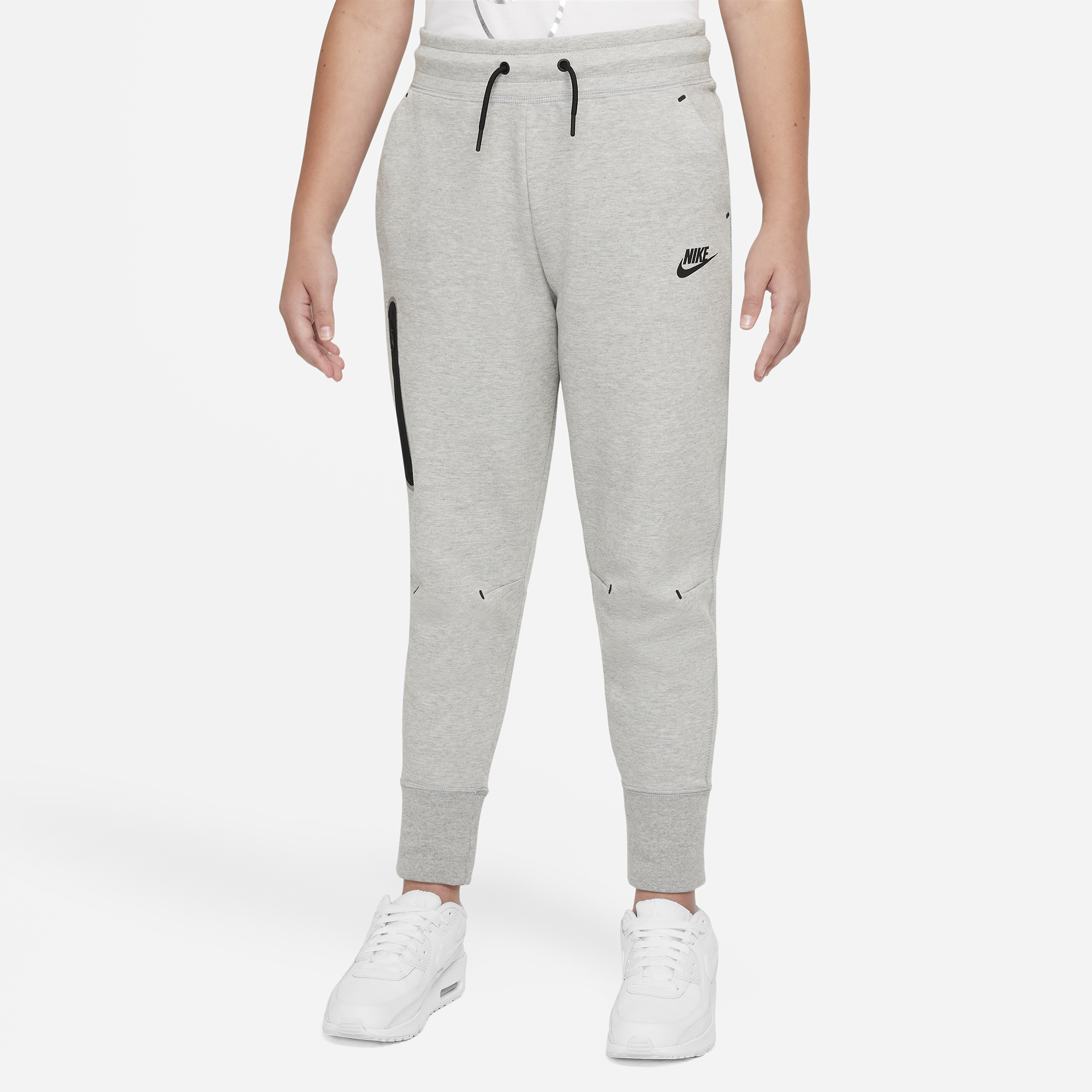 nike tech fleece shorts foot locker