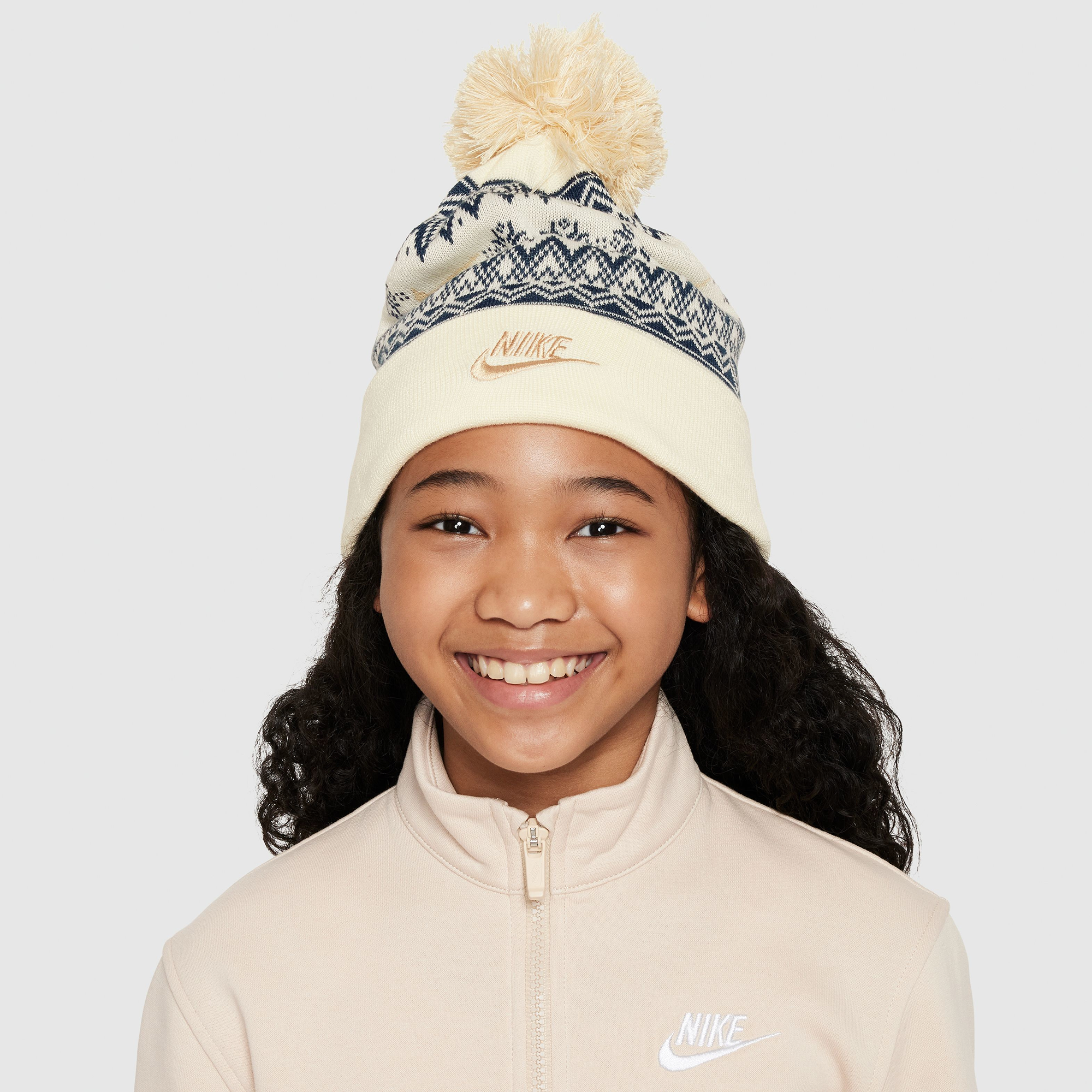 White nike beanie sales