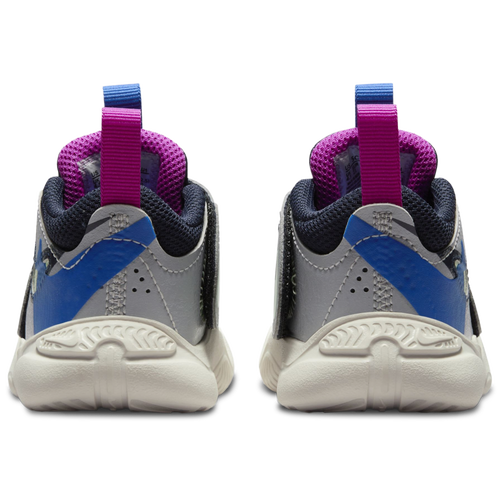 Toddler boy nike shoes size 11 sales
