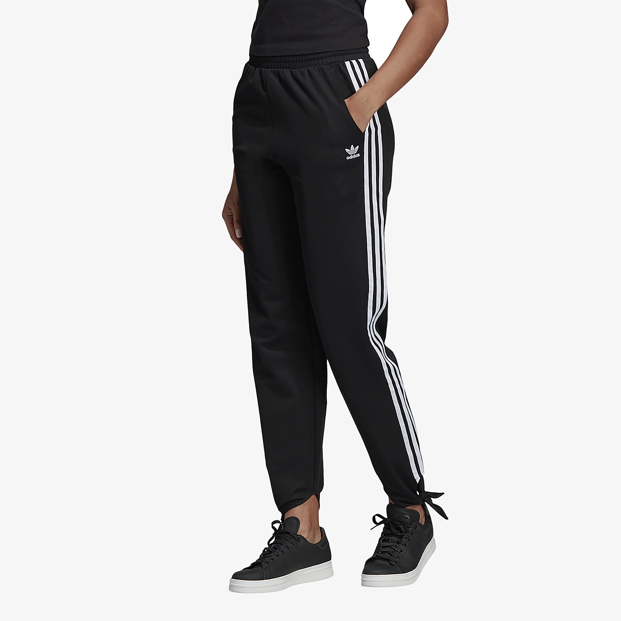 adidas lowers female