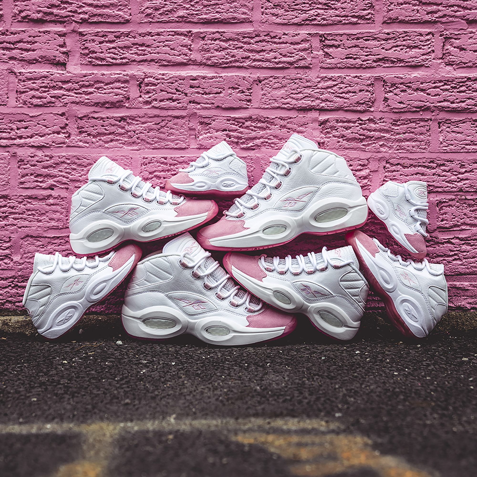 Reebok question deals mid pink