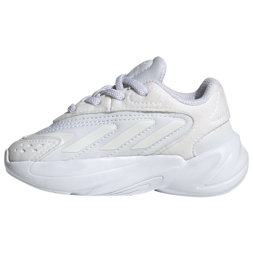 Kids foot undefined locker yeezys
