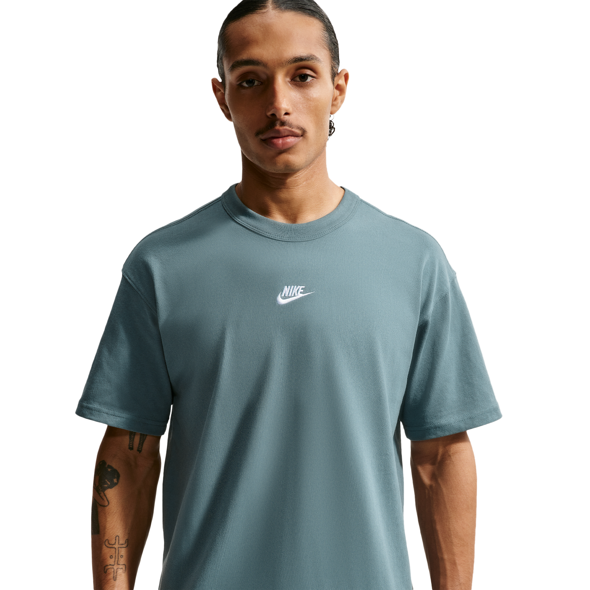 Nike LSE Premium Essential T-Shirt - Men's | Foot Locker